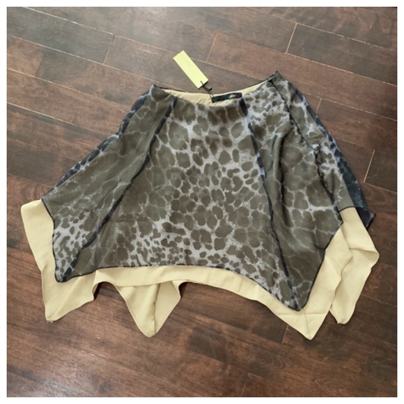 Asymmetrical animal print flowy skirt - Picture 3 of 4